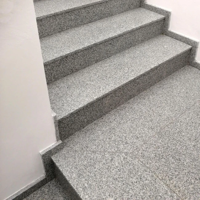 Stopień Granitowy G603 Bianco Cristal Szlifowany | 150x33x2 cm