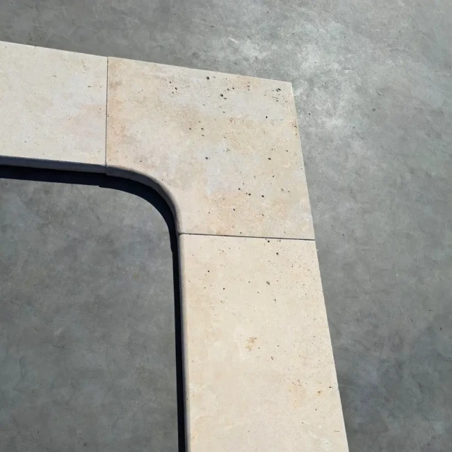 Trawertyn Classic Mix Kamień Brzegowy Narożny 3 cm 40,6×61 cm | Obrzeża do basenu Bullnose