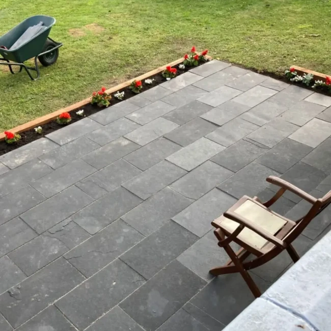 Kamień Kadappa Black Limestone Bębnowany French Pattern 1kpl= 0,742m2 | Komplet Rzymski