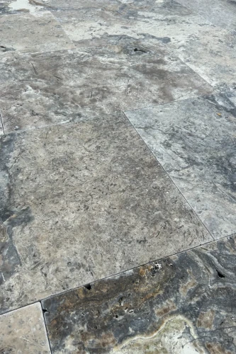 Trawertyn Ash Argent Antykowany Bębnowany 3 cm 40,6×61 cm | Płytka ogrodowo-tarasowa