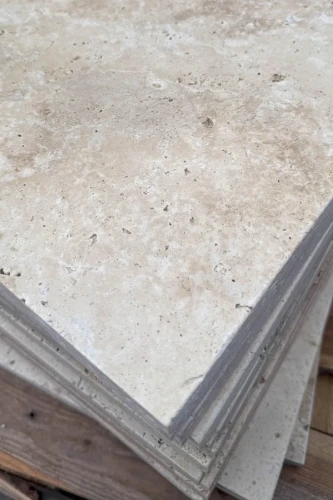 Trawertyn Ivory Classic Mix Cross Cut Szlifowany i Szpachlowany 1,2 cm 61×61 cm | Kamień naturalny do wnętrz