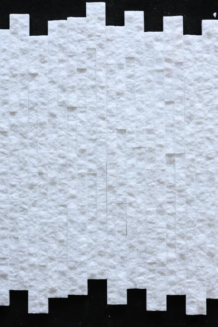 Kamień elewacyjny-dekoracyjny marmur Pure White Stackstone 10x36 cm