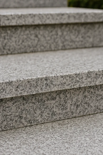 Zestaw Stopnica Płomień + Podstopień Poler Granitowy G602 150x33x2 / 150x15x2