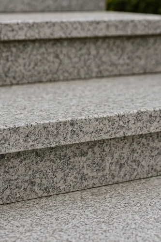 Zestaw Stopnica Płomień + Podstopień Poler Granitowy G602 135x33x2 / 135x15x2