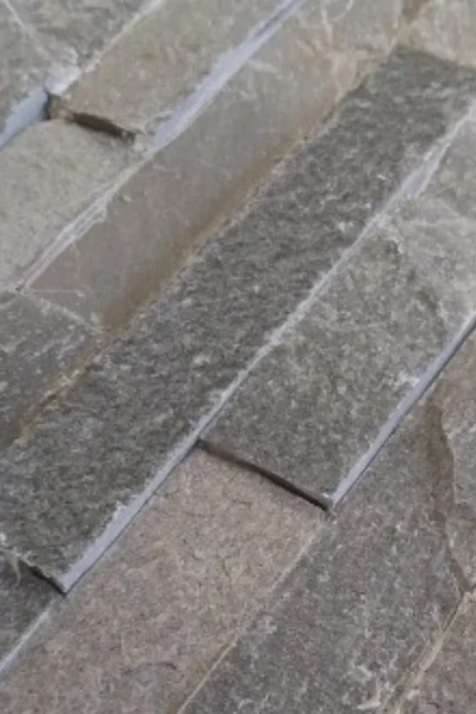 Kamień Elewacyjny Dekoracyjny Łupek Stackstone Szary Naturalny 10x36x0,8-1,3 cm