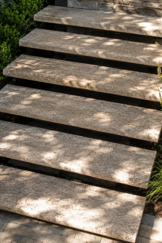 Schodek granitowy żółty G682 Bullnose 100x35x2 cm – stopnica / obrzeże basenowe