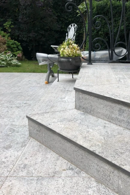 Podstopnica Wapienna L828 Blue Limestone Szczotkowany Płomieniowany | 150x16,5x2 cm