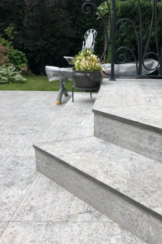 Stopień Wapienny L828 Blue Limestone Szczotkowany Płomieniowany | 150x33x3 cm