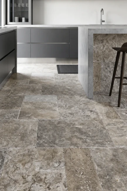 Komplet Rzymski Trawertynowy Silver Ash Piccolo Bębnowany | Komplet = 0,720 m2 | gr. 1 cm