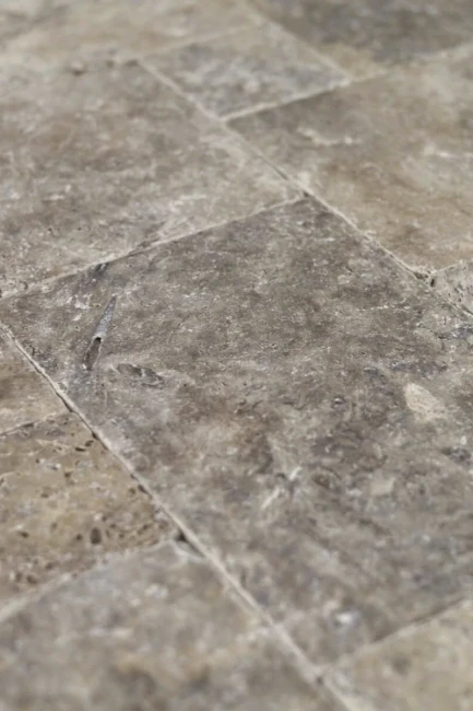 Komplet Rzymski Trawertynowy Silver Ash Piccolo Bębnowany | Komplet = 0,720 m2 | gr. 1 cm
