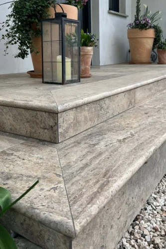 Podstopnica Trawertynowa Silver Ash Szlifowany | 135x16,5x2 c