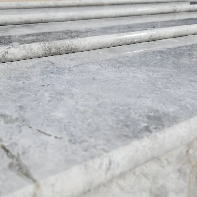 Stopień Marmurowy Tundra Grey + Bullnose Polerowany | 135x33x3 cm