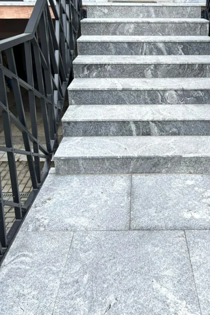 Zestaw Schodowy Granitowy Juparana New Stopień Płomień + Podstopień Poler | 150x33x3 / 150x16,5x2 cm
