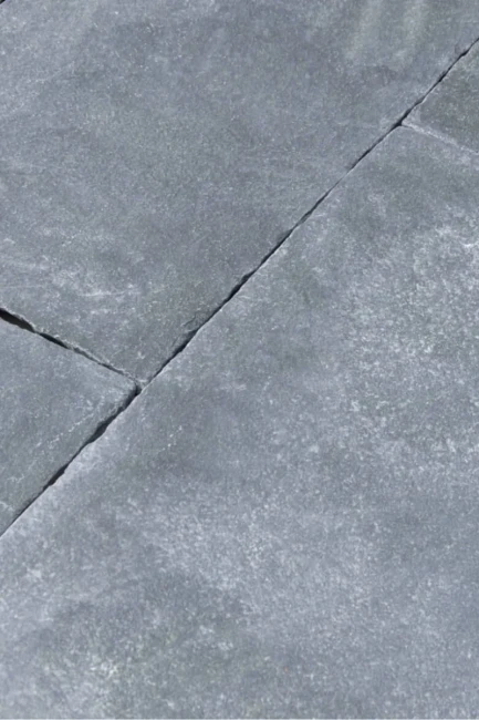 Płytka Wapienna Black Limestone Mix Patio Pack Antyk. Bębn.