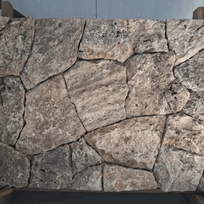 Kamień Elewacyjny Dekoracyjny Trawertyn Crazy Wall Rockface Silver Łupany