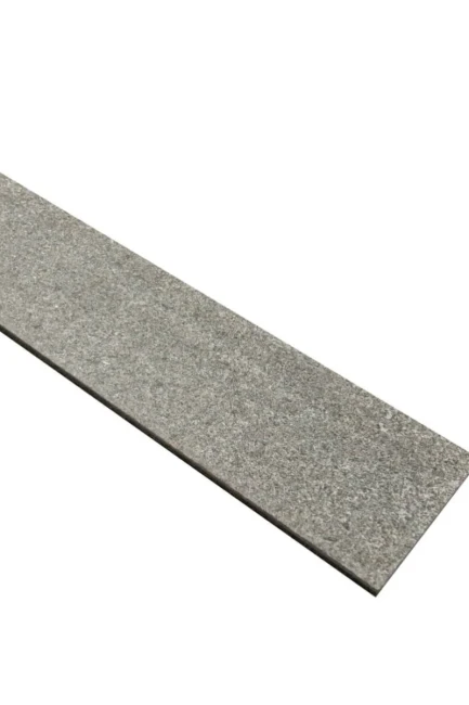 Stopień Granitowy Angola Black Płomieniowany | 150x33x2 cm