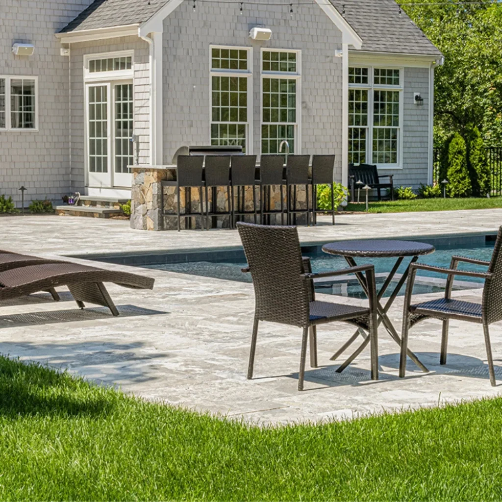 Jak impregnować trawertyn na tarasie? Poradnik krok po kroku