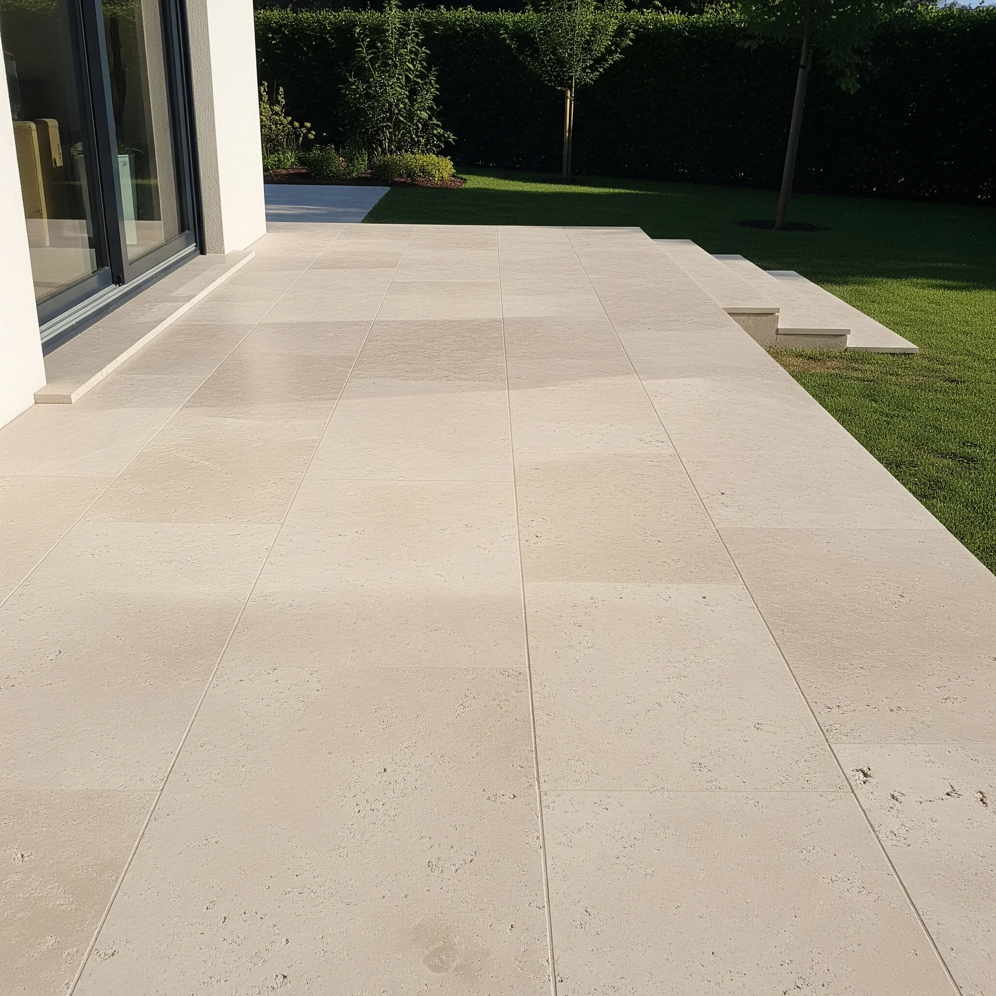 Jak wykonać taras z trawertynu? Praktyczny poradnik krok po kroku